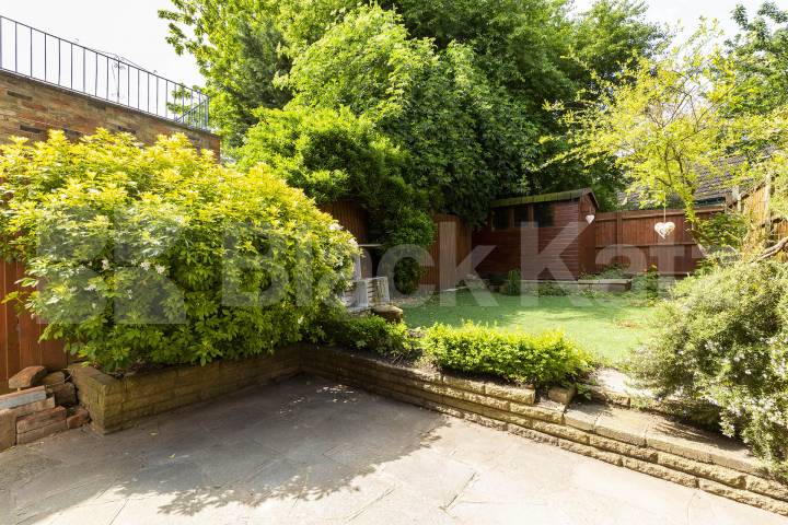 Newly refurbished 5 bedroom house located near Muswell Golf Club  Pembroke Road, Muswell Hill 